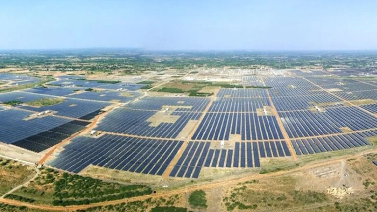 نیروگاه خورشیدی Kamuthi Solar Power Station