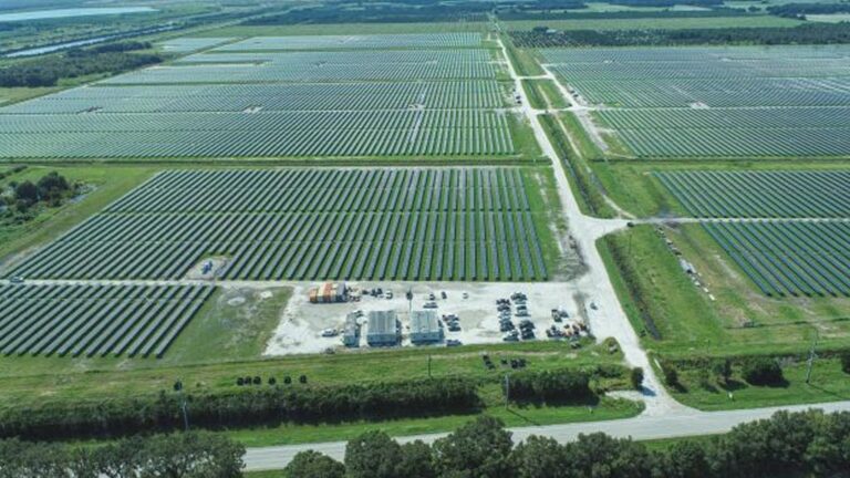 نیروگاه خورشیدی Duette Solar Power Plant