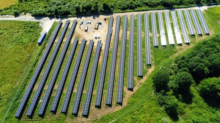 نیروگاه خورشیدی Creekside Solar Solar PV Park