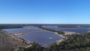 نیروگاه خورشیدی Darling Downs Solar Farm