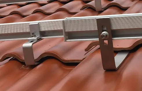 نصب روی سقف کاشی یا شیروانی (Tile Roof)